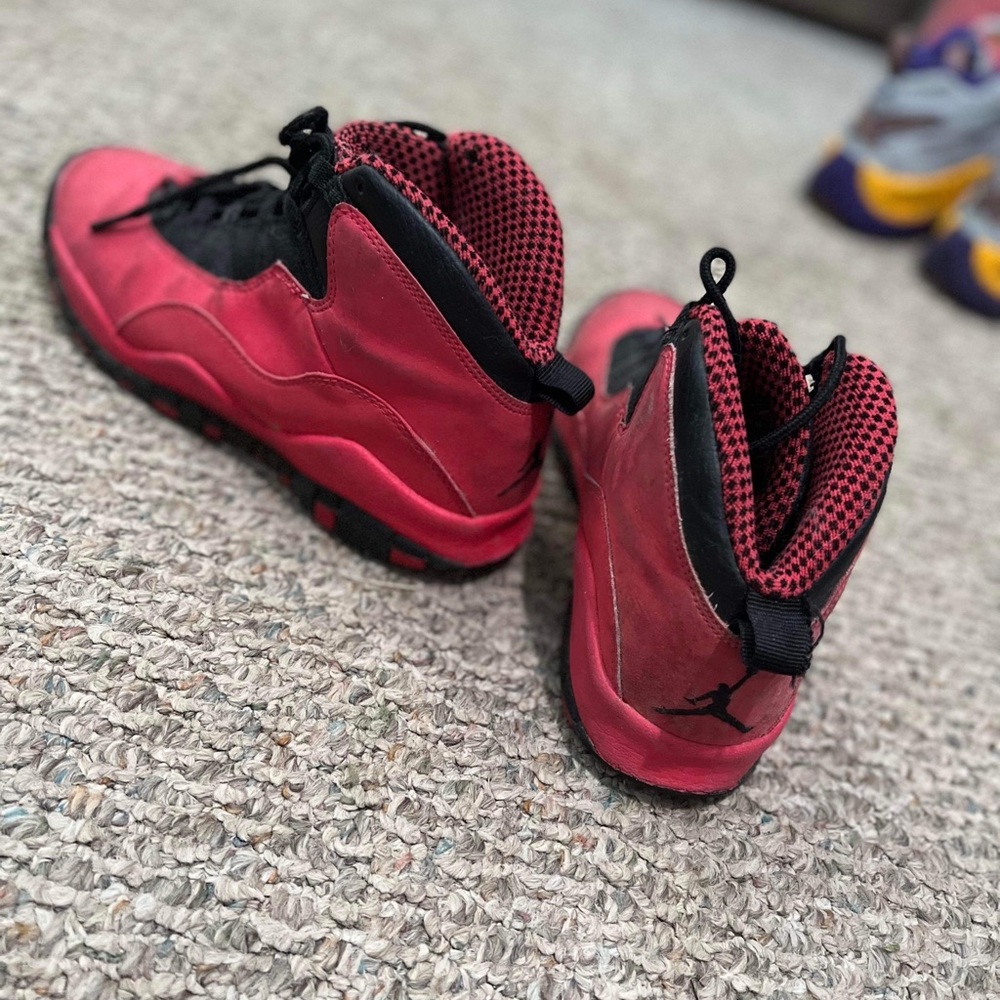 Shoes - Picture 2 of 2